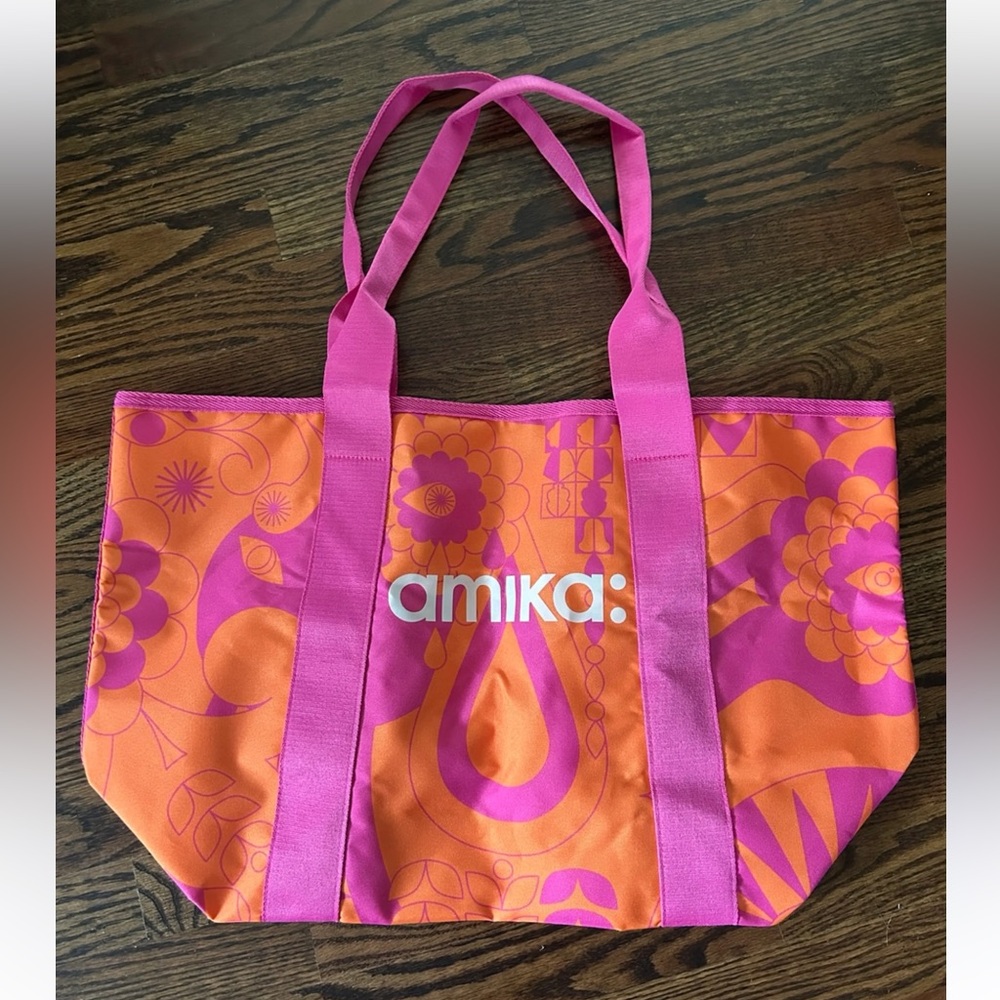 Amika Signature Print Large Tote Bag